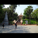 Der künstliche Hügel des Wat Phnom